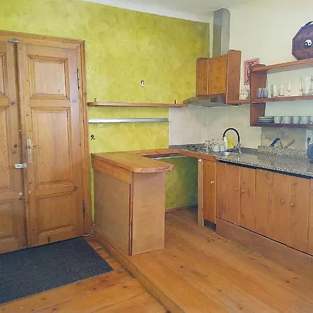 Avalon Guest house *