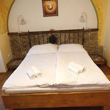 Avalon Guest house *