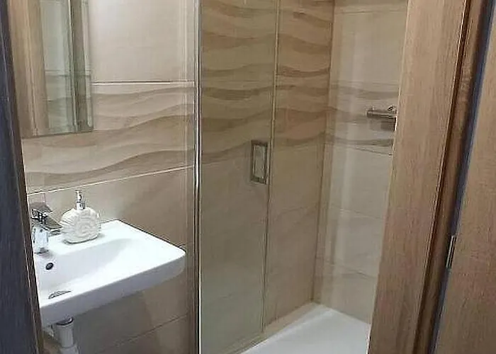 Avalon 3*